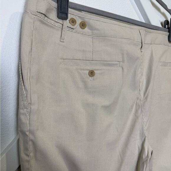 NWT Talbots Pinstripe Stretch Bermuda Shorts Cream Tan 13” Inseam Size 18 - Picture 3 of 9